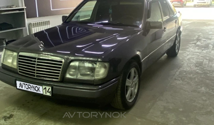 Mercedes-Benz E-Класс 1994 года