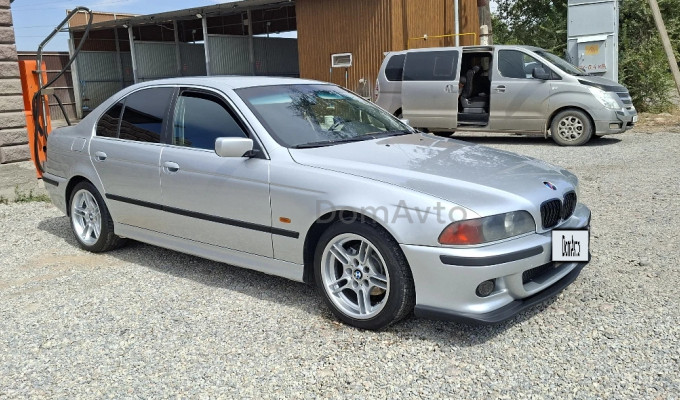 BMW 5 серия 2000 года