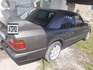 Mercedes-Benz E-Класс 1990 года