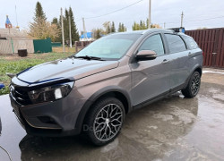 ВАЗ (Lada) Vesta SW Cross 2019 года