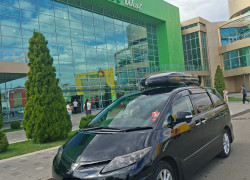 Toyota Estima 2011 года