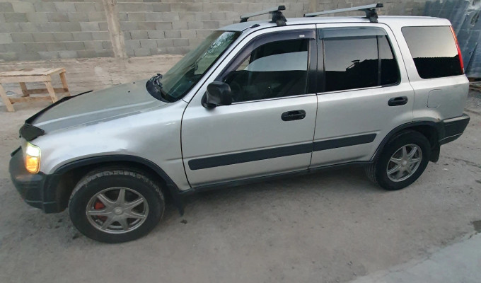 Honda CR-V 1997 года