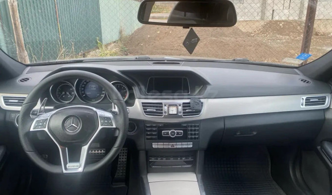 Mercedes-Benz E-Класс 2014 года