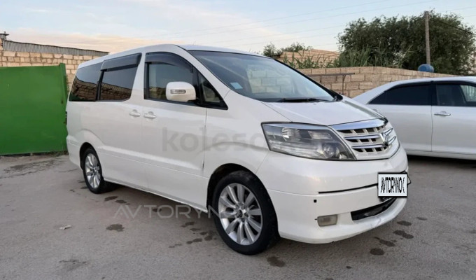 Toyota Alphard 2004 года