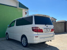 Toyota Alphard 2004 года