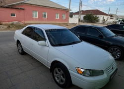 Toyota Camry 1999 года