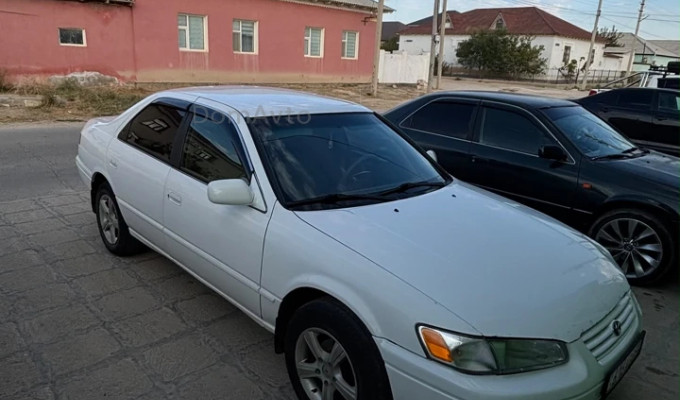 Toyota Camry 1999 года
