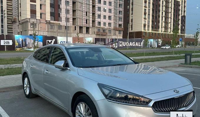 Kia K7 2017 года