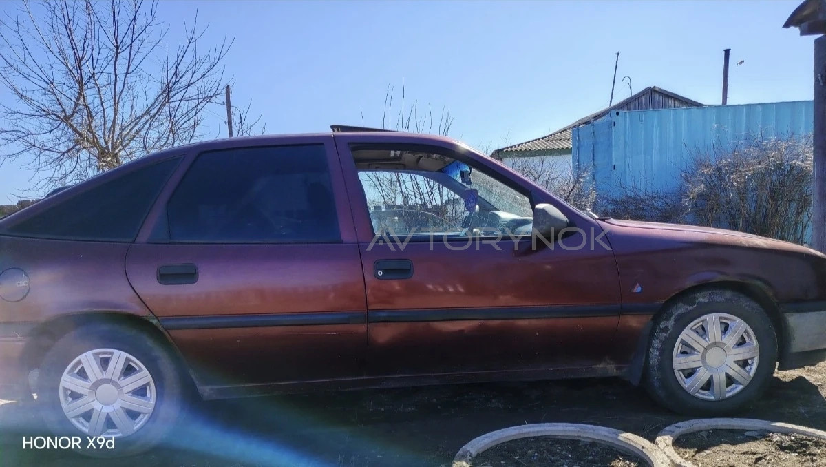 Opel Vectra, 1994