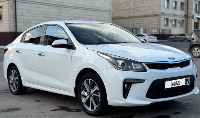 Kia Rio 2020 года