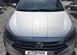 Hyundai Elantra 2019 года