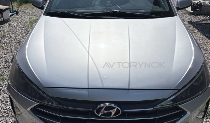 Hyundai Elantra 2019 года