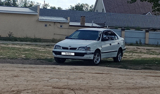 Toyota Carina E 1992 года