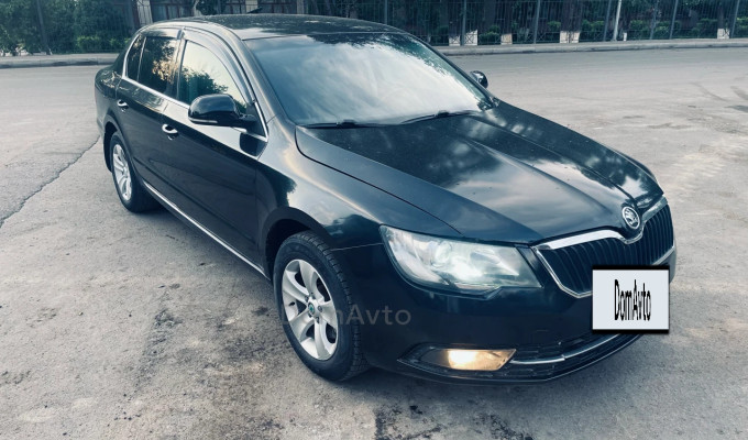 Skoda Superb 2013 года