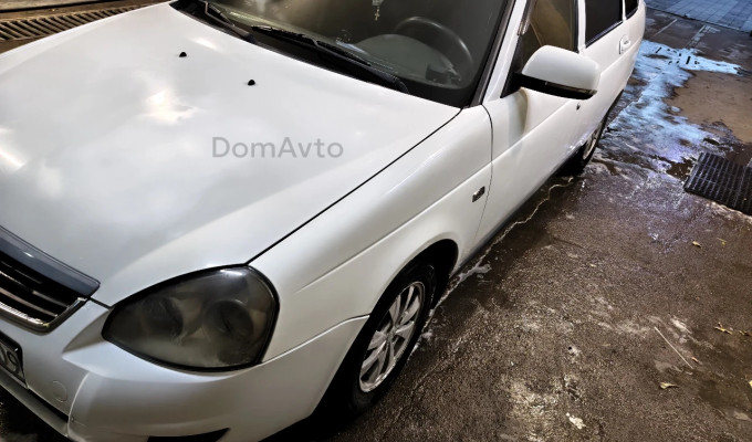 ВАЗ (Lada) Priora 2013 года