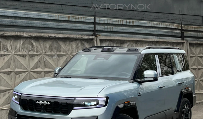 BYD FangChengBao Leopard 8 2025 года