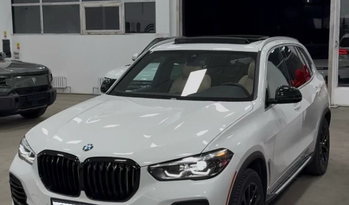 BMW X5 2022 года