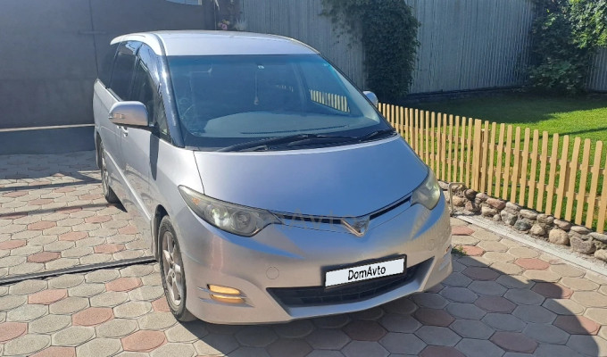 Toyota Estima 2007 года