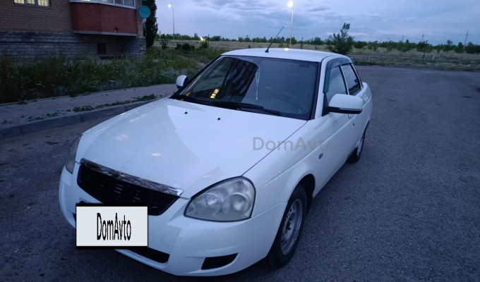 ВАЗ (Lada) Priora 2013 года