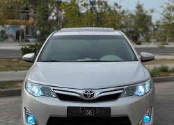 Toyota Camry 2013 года