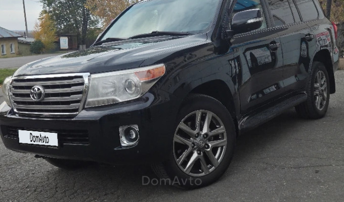 Toyota Land Cruiser 2014 года