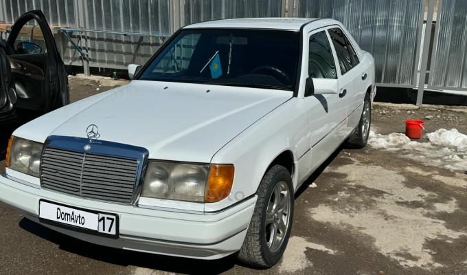Mercedes-Benz E-Класс 1991 года