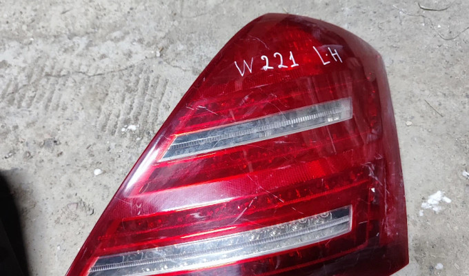 Фара задней для W221