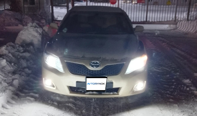 Toyota Camry 2010 года