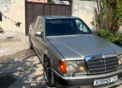 Mercedes-Benz E-Класс 1992 года