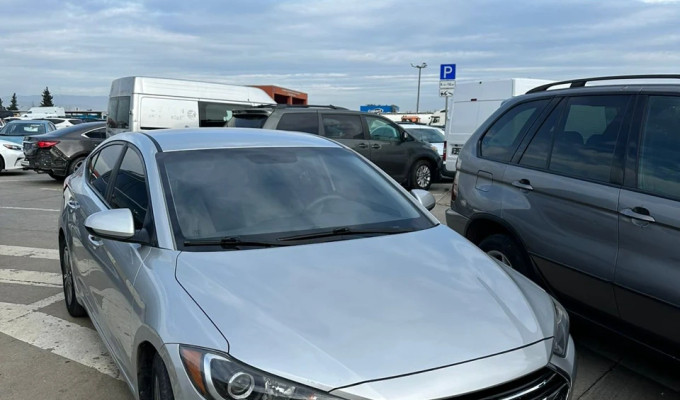 Hyundai Elantra 2018 года