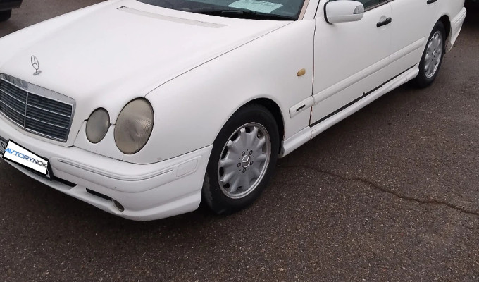 Mercedes-Benz E-Класс 1996 года