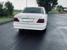 Mercedes-Benz E-Класс 1993 года