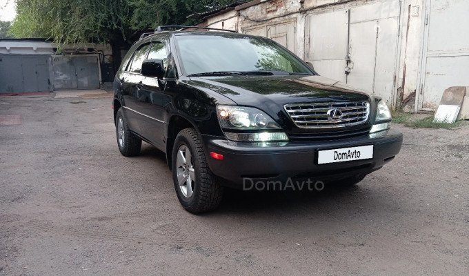 Lexus RX 1999 года