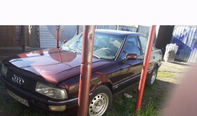 Audi 90 1990 года