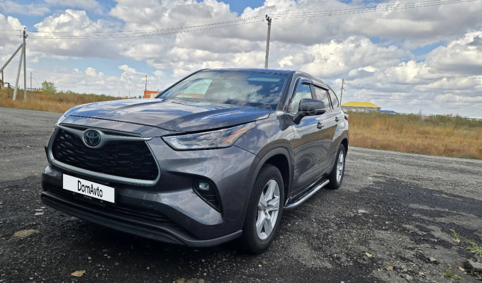 Toyota Highlander 2023 года
