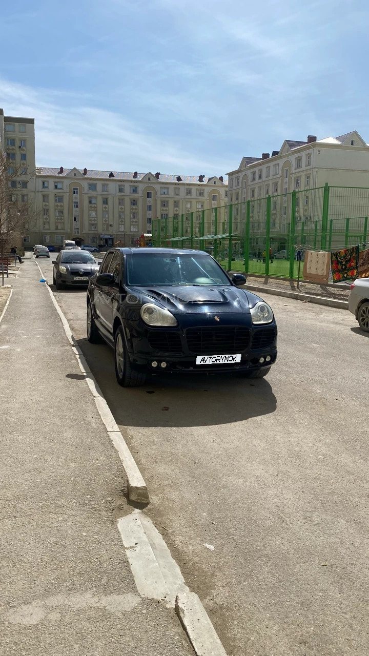 Porsche Cayenne, 2005