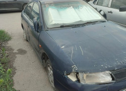Mitsubishi Carisma 1996 года