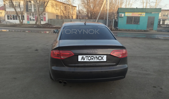 Audi A4 2009 года