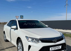 Toyota Camry 2017 года
