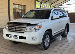 Toyota Land Cruiser 2013 года