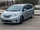 Toyota Sienna 2015 года