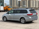 Toyota Sienna 2015 года