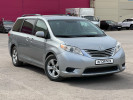 Toyota Sienna 2015 года