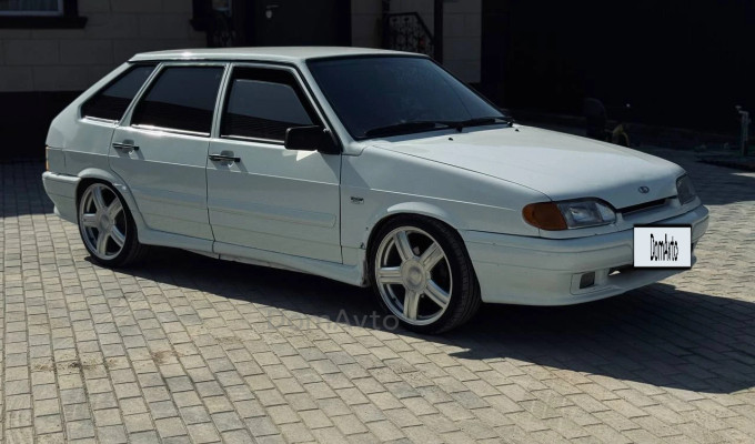 ВАЗ (Lada) 2114 2012 года