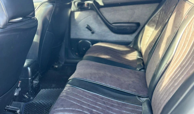 Toyota Carina E 1993 года