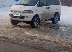 Mitsubishi Delica 1995 года