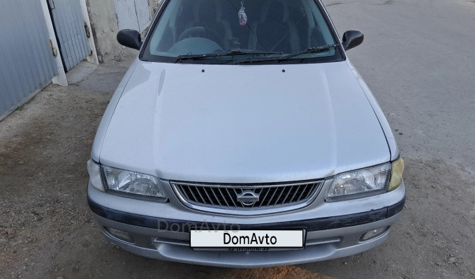Nissan Sunny 1999 года
