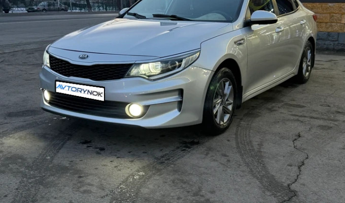 Kia K5 2016 года