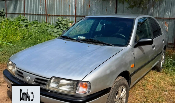 Nissan Primera 1995 года