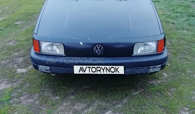 Volkswagen Passat 1993 года